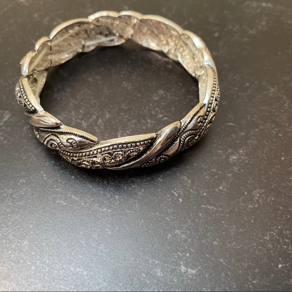 Bangle Trio| Smithsonian Institution Exclusive - Picture 12 of 13